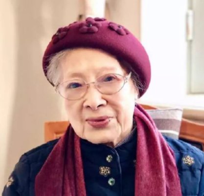 老公出轨亲妹妹,遭儿子打骂,女儿和她就像陌生人,秦怡怎么会如此悲惨?