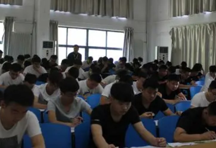 高考答案一般在什么时候发