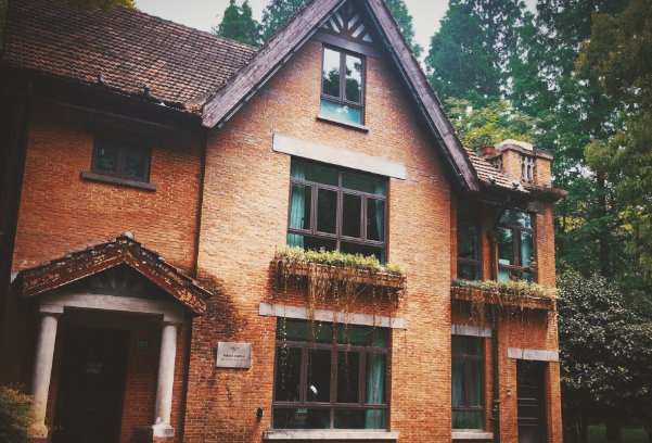 《梦想改造家》百万毛坯房引发热议，节目组对此有何回应？