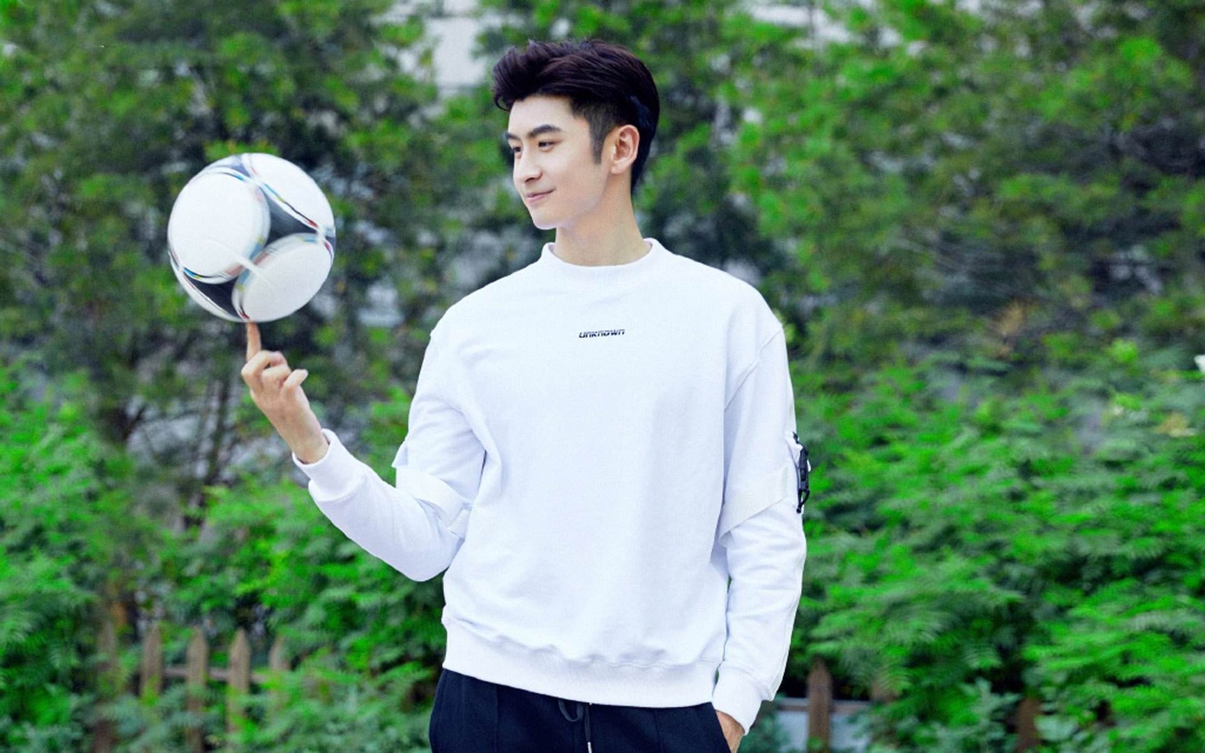 为什么又帅演技又好的张云龙一直不温不火呢?