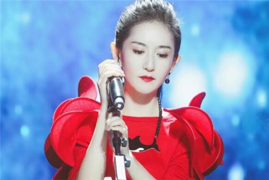 八位年薪过千万主持人，孟非1820万排第三，猜猜第一是谁