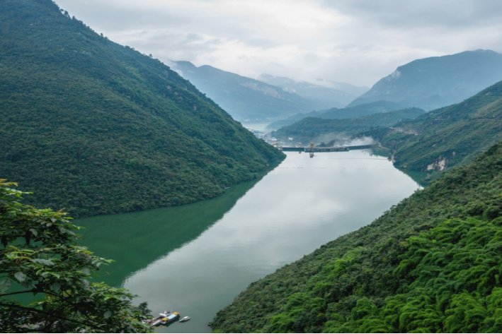 地球上淡水总储量最多的水体是