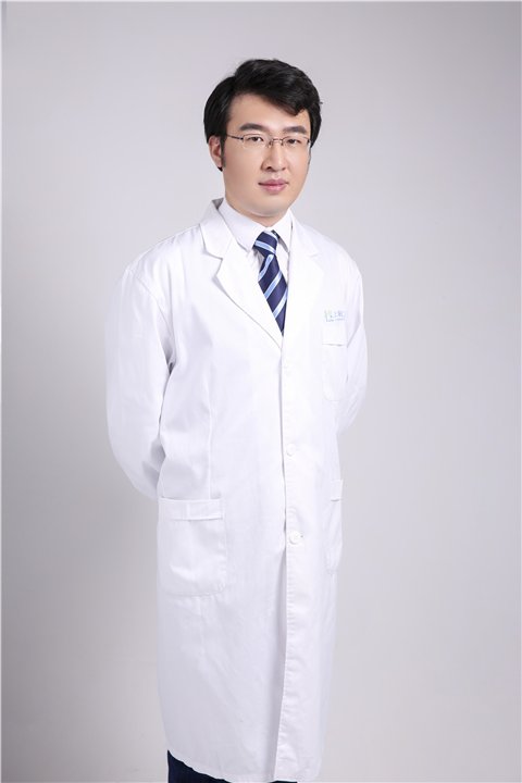 陕西一女子10年前腿受冻反复湿疹却是血管炎，血管炎是种什么样的病？