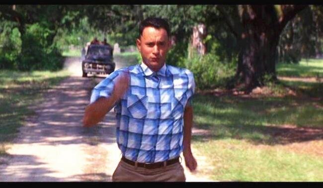 《阿甘正传》是由真实事件改编的吗，还是完全虚构的人物？