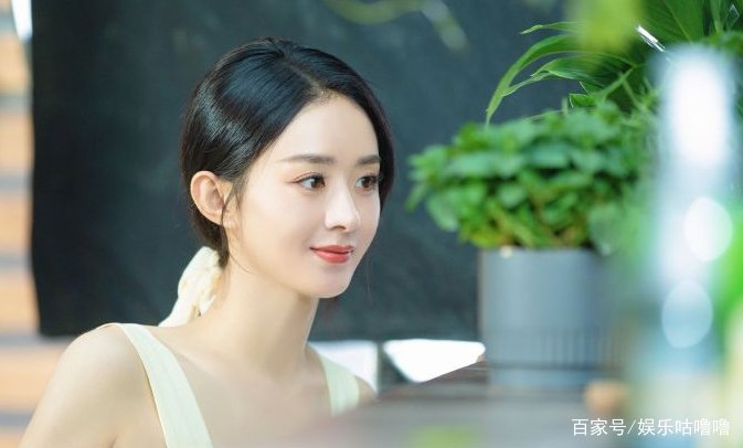 赵丽颖被问是否被潜规则过，果然“赵小刀”的名号并非空穴来风，她说了啥？