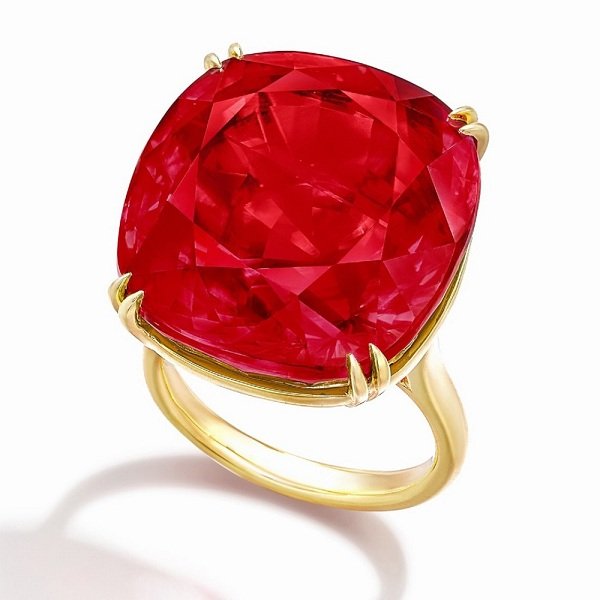 55.22ct枕形红宝石以3480万美元成交，刷新红宝石拍卖纪录