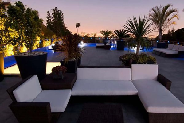 北上广深“豪宅热”！2000万豪宅交易翻3番，背后的因素有哪些？