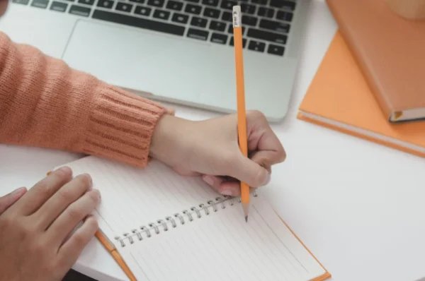 写奶酪字体的诀窍