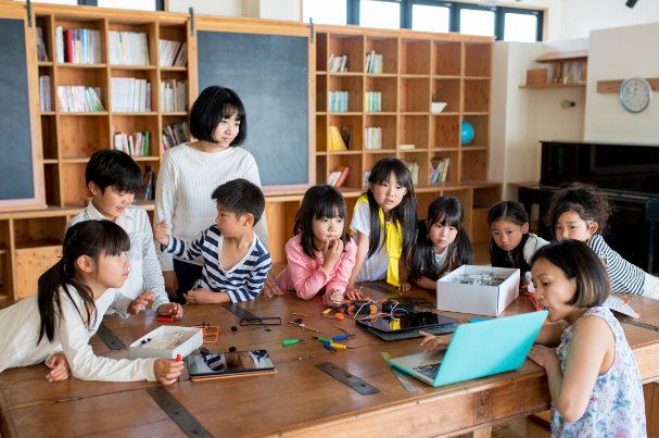 核心素养教育推动教学方式变革体现在哪儿