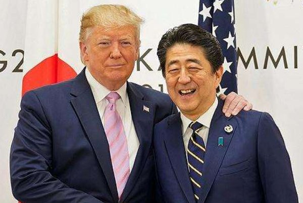 日本首相与副首相的职权范围分别是什么？两者有什么关系？