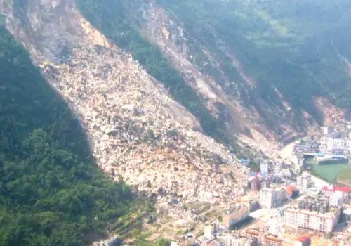 四川甘孜州泸定县发生6.8级地震，当地是否处于地震带？