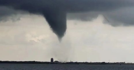 广东一天发生三场龙卷风，是什么原因导致的？带来的后果有哪些？