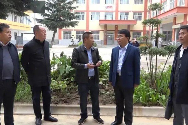 凤翔县教育局电话