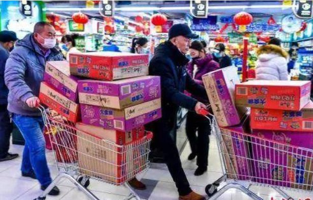 北京超市出现抢购物资的现象，为什么会出现这样的现象？