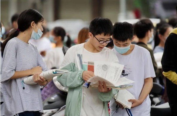 2023高考分数线公布时间湖北