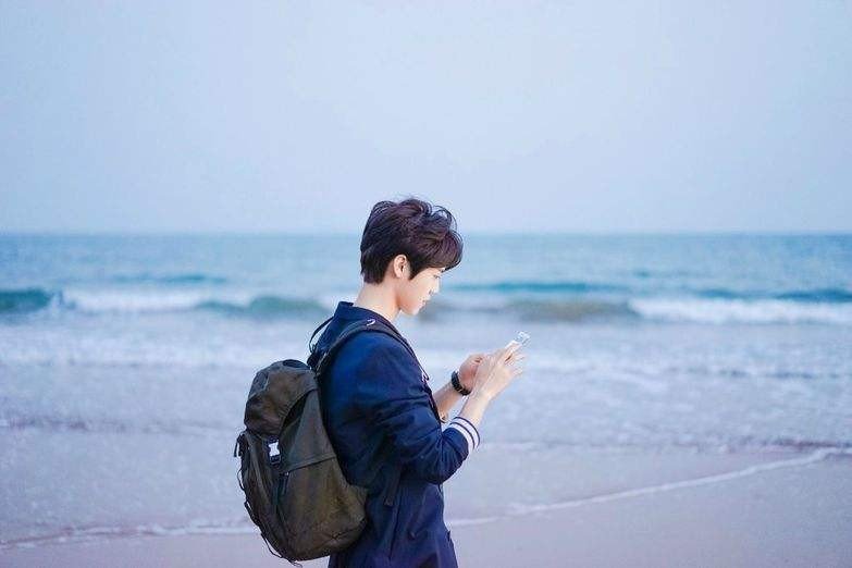 姜滨探班鹿晗怎么回事？姜滨是谁和鹿晗什么关系？