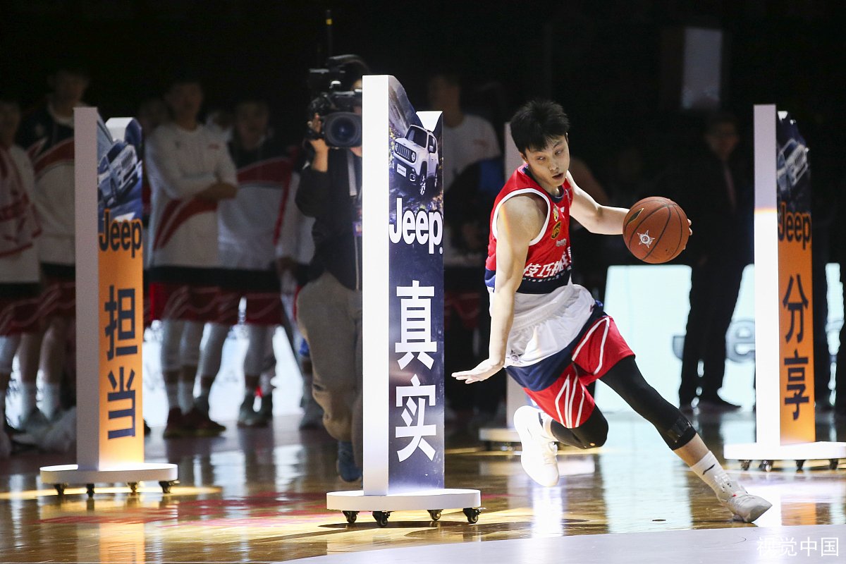 胡明轩妈妈再上热搜，粉丝逼近10万直播间曝出猛料，具体是什么情况？