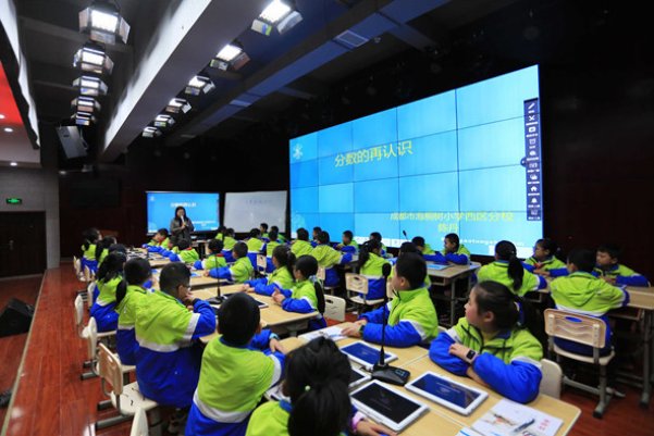 起名字，我的宝宝叫爨懿曦，不知道怎么读？