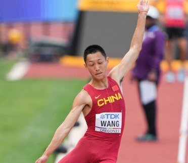 王嘉男赛后回忆决胜一跳，在采访中他都说了什么？