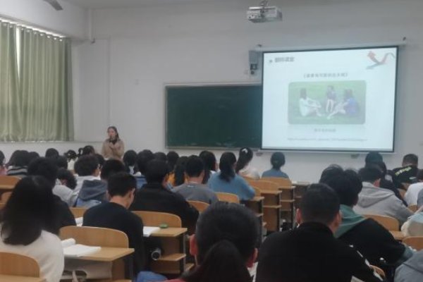 鲍军峰毕业于昆明陆军学院吗