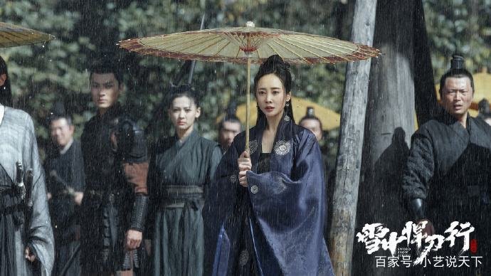 李纯吐槽张若昀打伞了又好像没打，当时的剧情有哪些隐藏的细节？