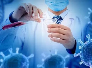 大连调整公共交通运行时间，市民排十余米长队挤公交地铁，当地的疫情如何？