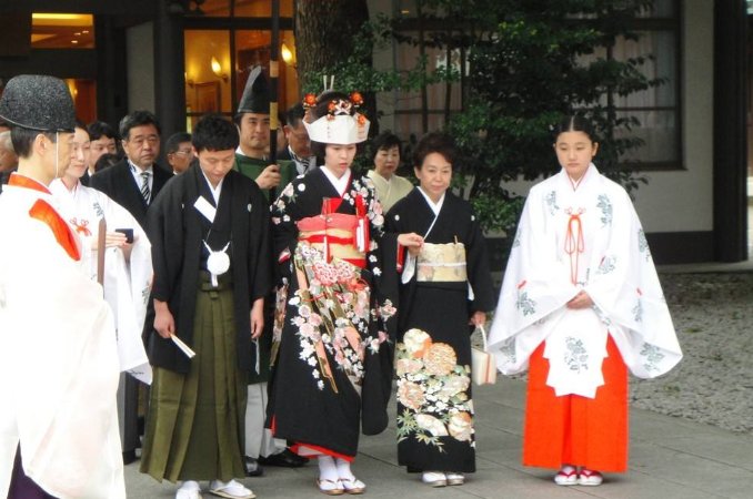 中国将在2020年实行一妻二夫制度，是真的吗