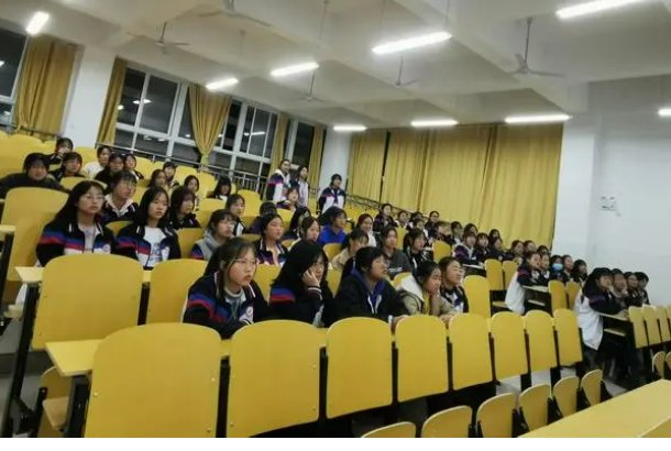 大学本科肄业啥意思