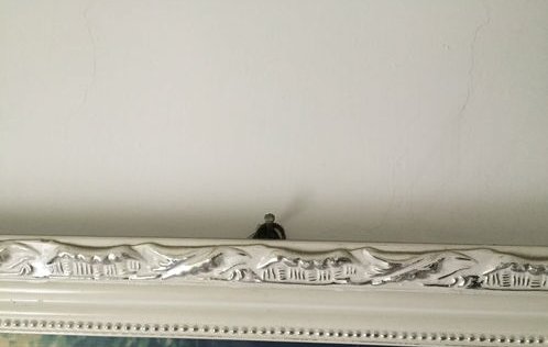 婚纱照怎么挂到墙上？用什么钉合适？