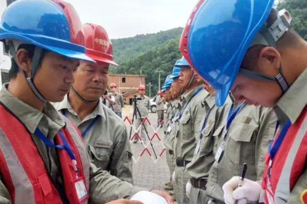 标准作业法步骤包括设定改善目标还有什么作业改善作业标准化巩固标准化