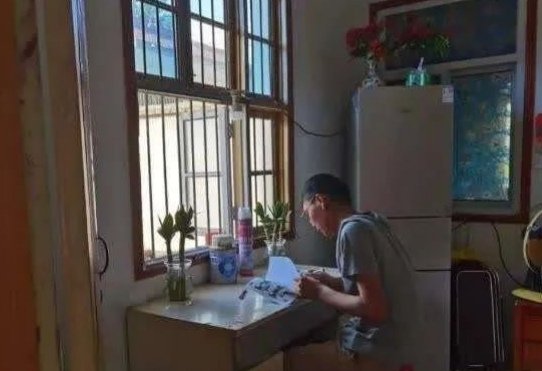 安徽肥东县患白血病休学6年男生高考考出562分，他为此付出了多少努力？