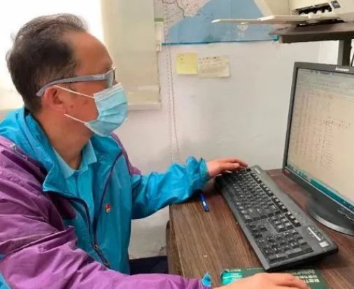 300名员工和动物一起隔离60天，他们是如何生活的？