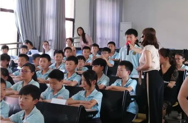 树大招风打一生动物