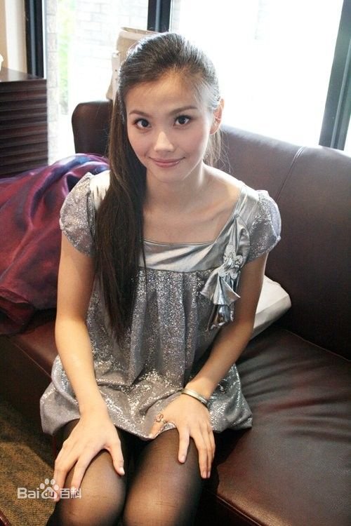 这个女孩叫什么