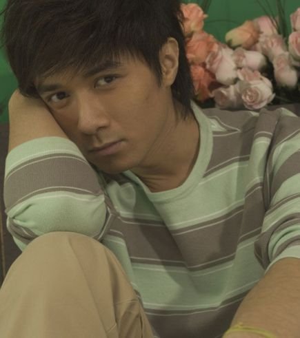 鼻孔派的教主：周杰