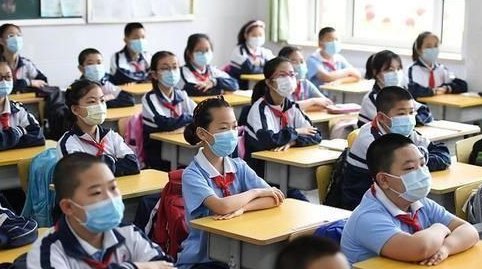 上初二的儿子突然问我,想不想我找个女朋友?我该如何回答?