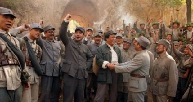 解放中黄任老指的是谁？