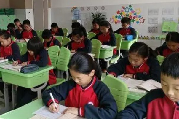 电功uit怎么推出来的