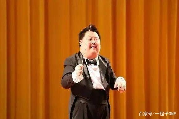 红遍世界的“天才指挥家”舟舟的中年，你怎么看？