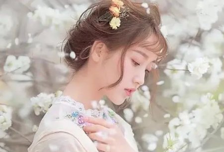 强迫臣服主要说什么