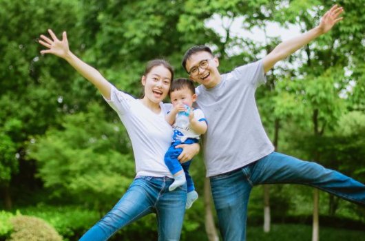 怎么让一家人混乱？