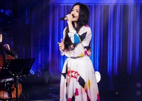 身骑白马是什么方言？