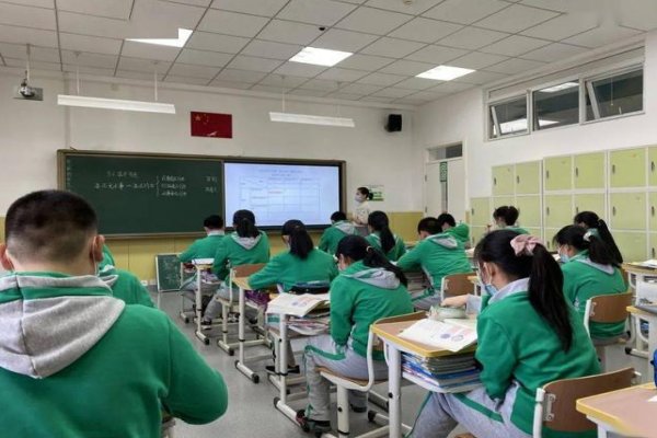 可歌可泣的典故