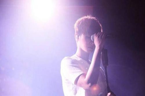 炎亚纶是不是双性恋