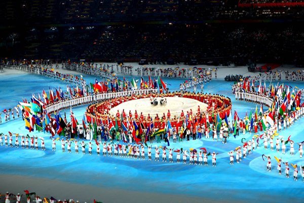 中国第一次举办奥运会是哪年