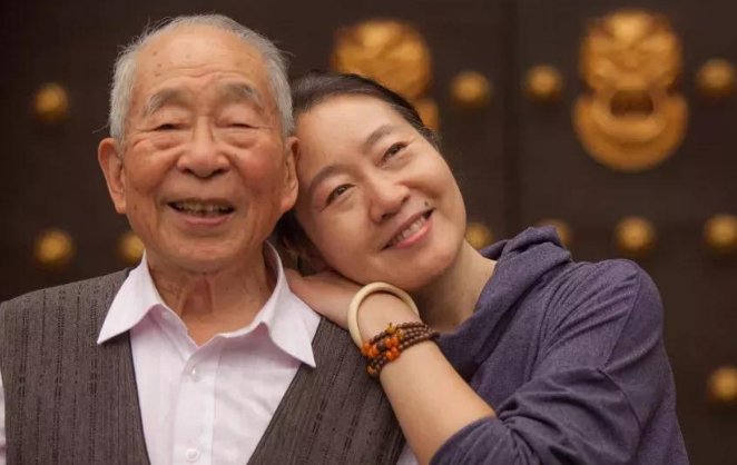 细节描写关于父母之爱的好段100字