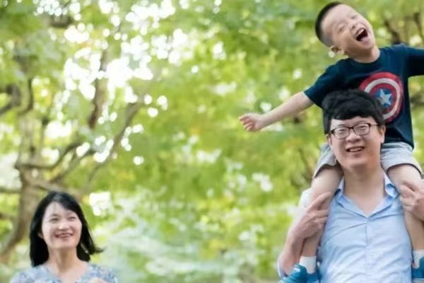 翁和梦莹三人同床的推荐理由