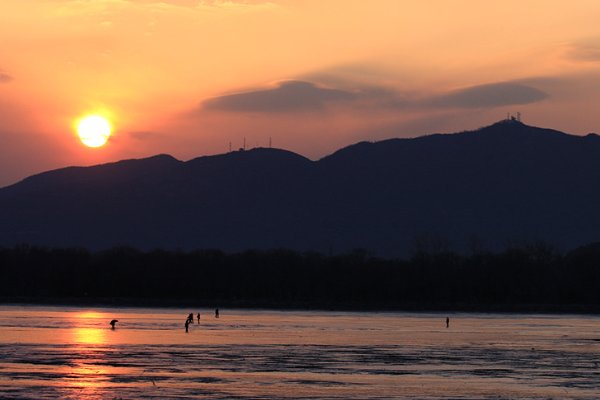 西的正确写法田字格