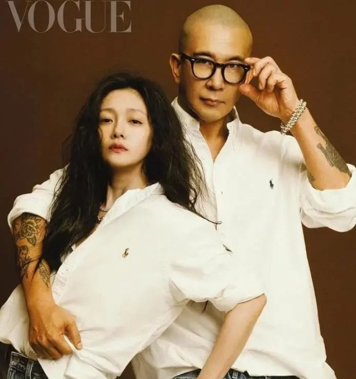 汪小菲发文中怒斥小S踩着姐姐的人血馒头上位，他为何会这么说？