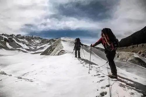 上海驴友徒步穿越秦岭失联超一周，生还的可能性还大不大？